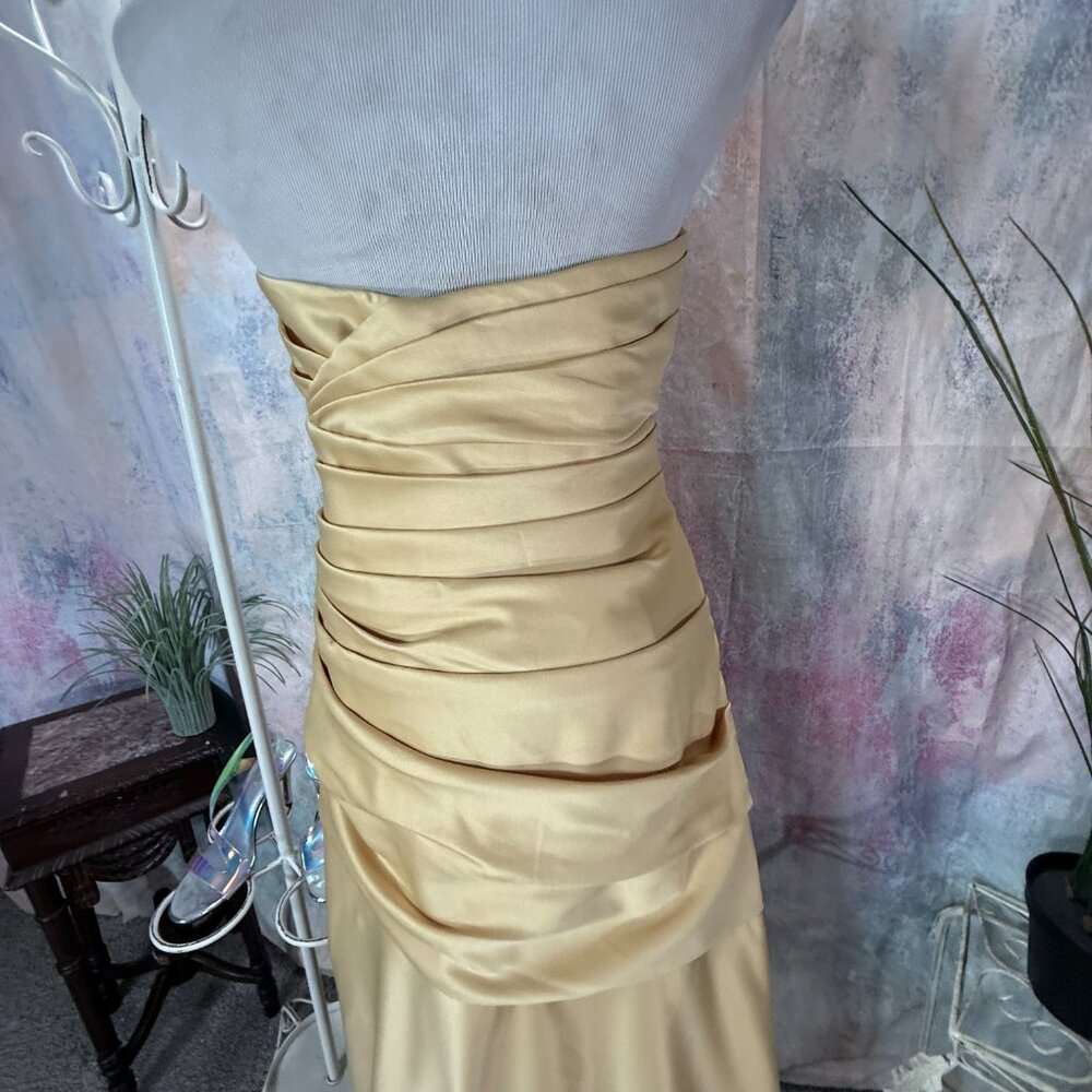 📌Forever Yours Gold Strapless Plated Bridesmaid - Prom - Formal Dress - Picture 9 of 16